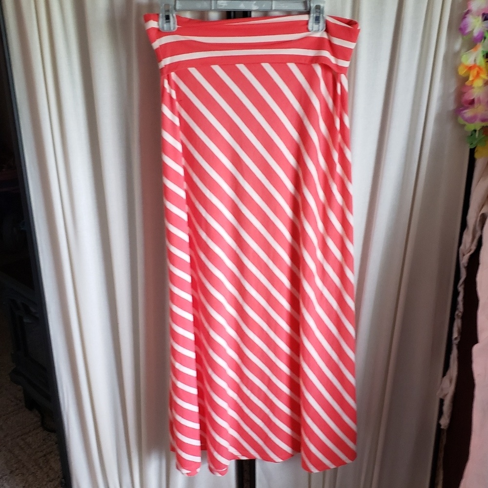 Mossimo women's size medium coral/white striped skirt